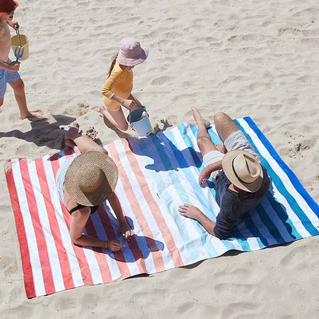 DOCK & BAY BEACH BLANKETS