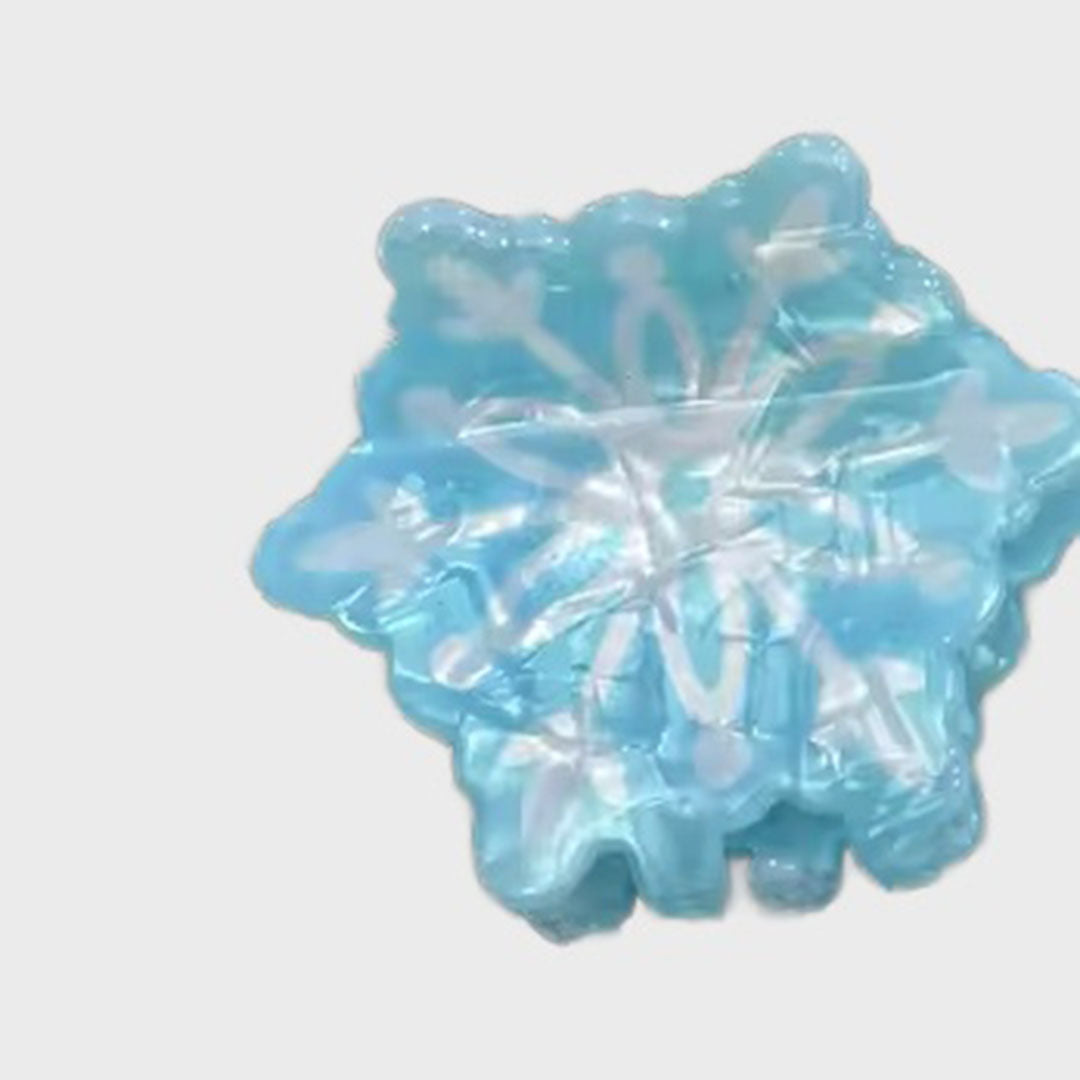 Snowflake Hair Clip – detail view