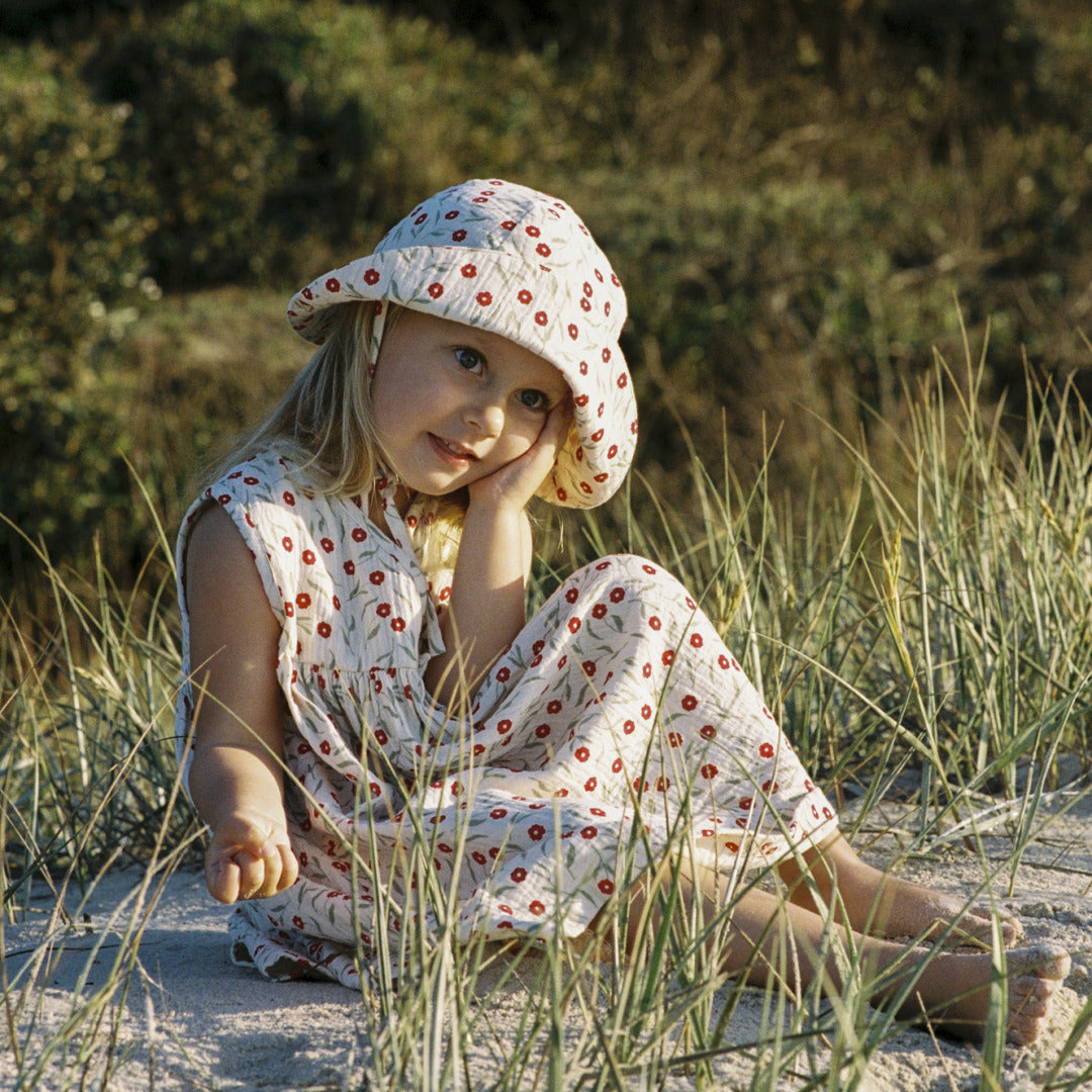 Muslin Sunhat | Joiette Print — lifestyle view 3