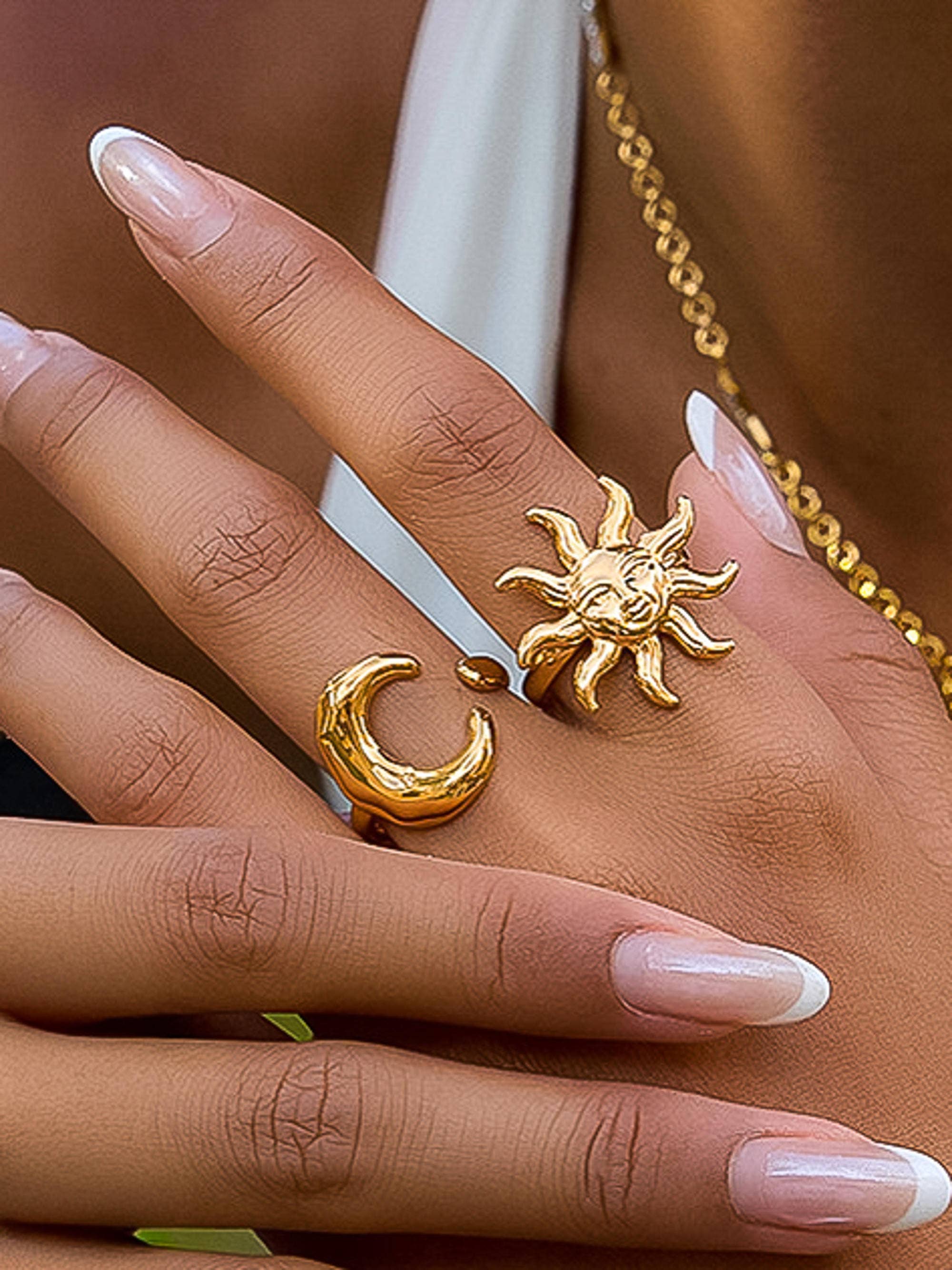 Solstice Sun Statement Ring | Yellow Gold
