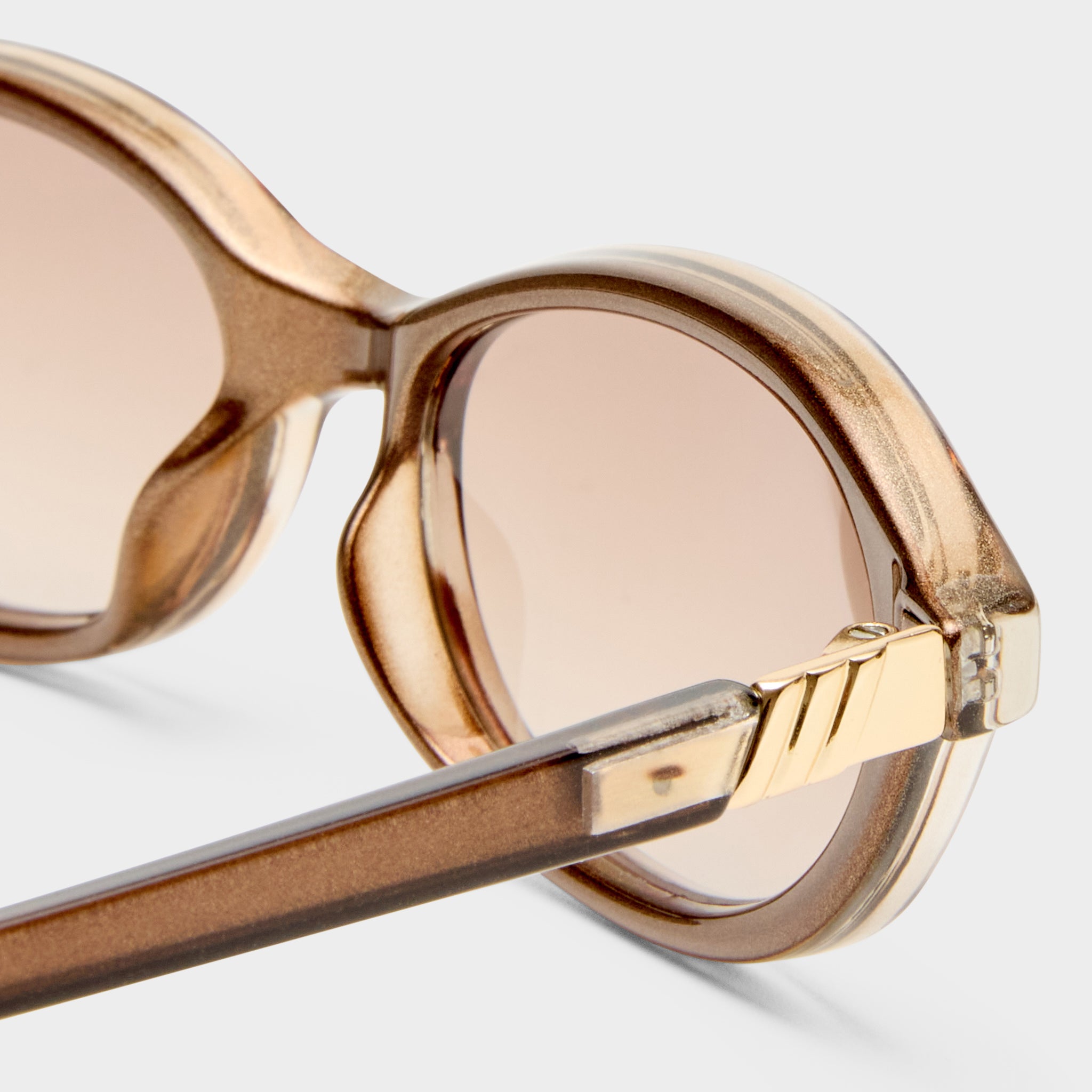Le Specs Duskfall pearl chocolate - detail