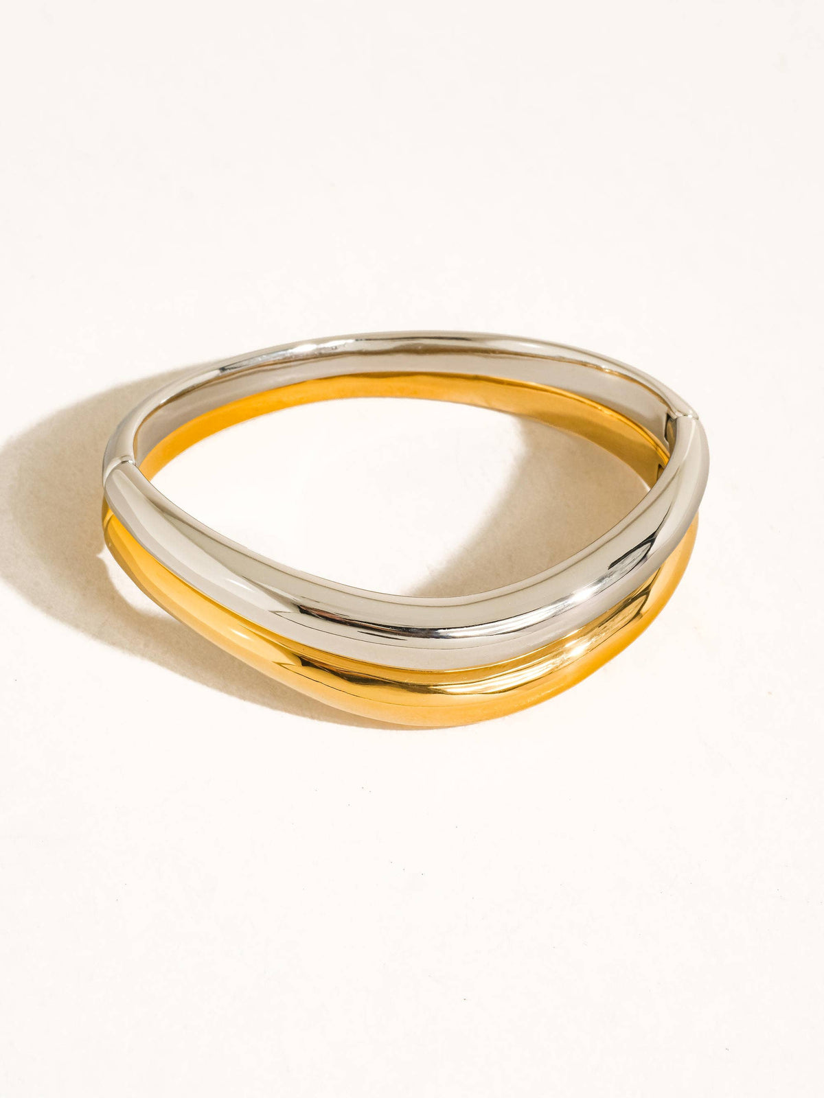 Mathieu Sculptural Bangle Bracelet | 18K Yellow Gold