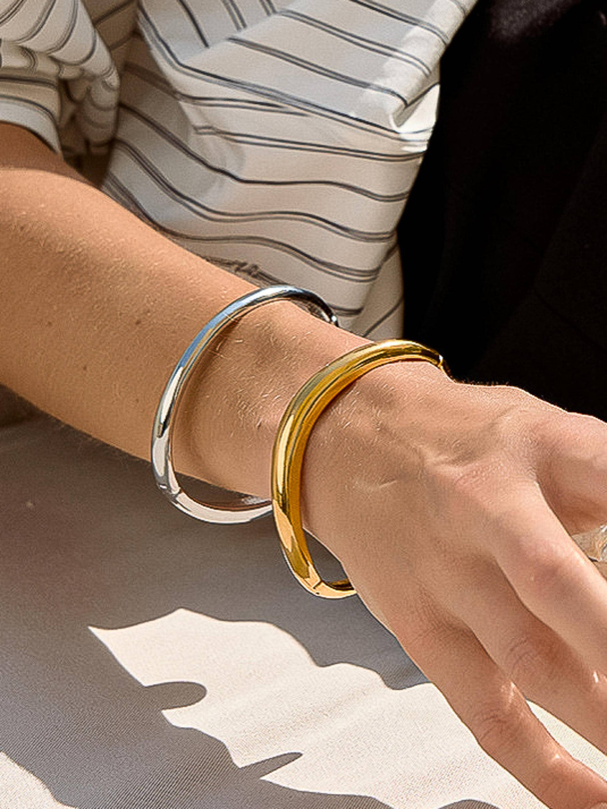 Mathieu Sculptural Bangle Bracelet | 18K Yellow Gold