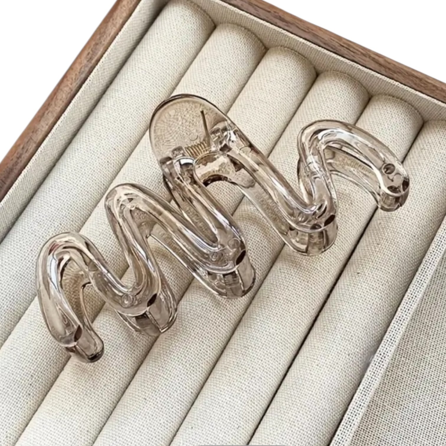 Wavy Acrylic Hair Clip | Clear Smoke