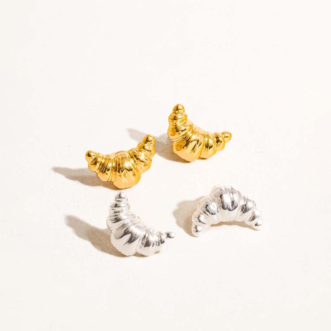 Gaëlle Croissant Stud | Gold