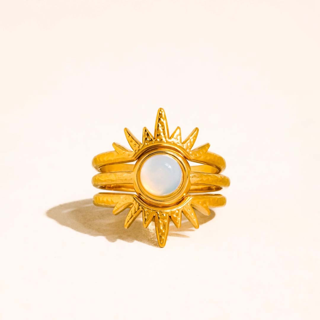 Nerina Sunburst Opal Stackable Ring | Gold