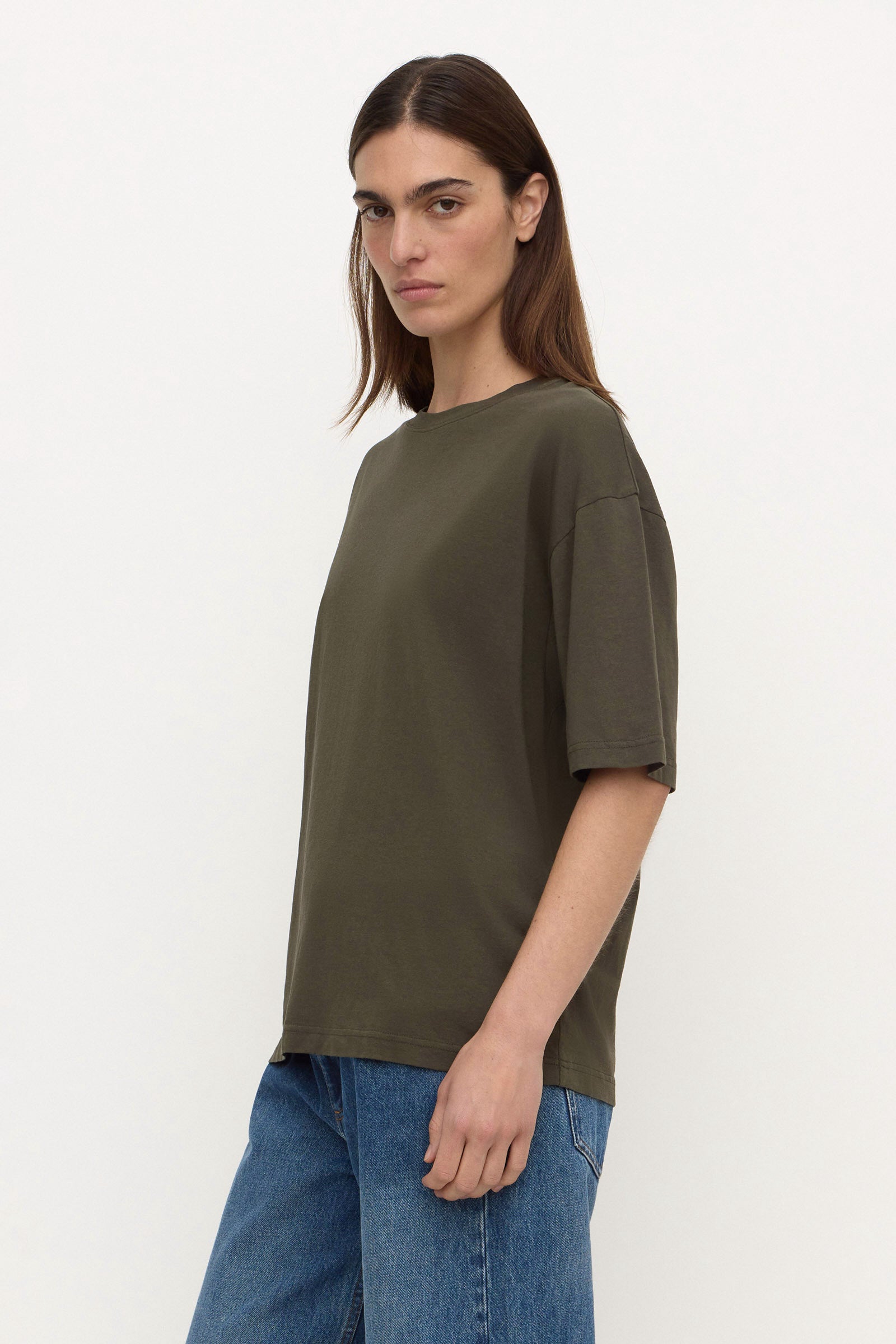 Assembly Label Kira Cotton Hemp Tee in Dark Military
