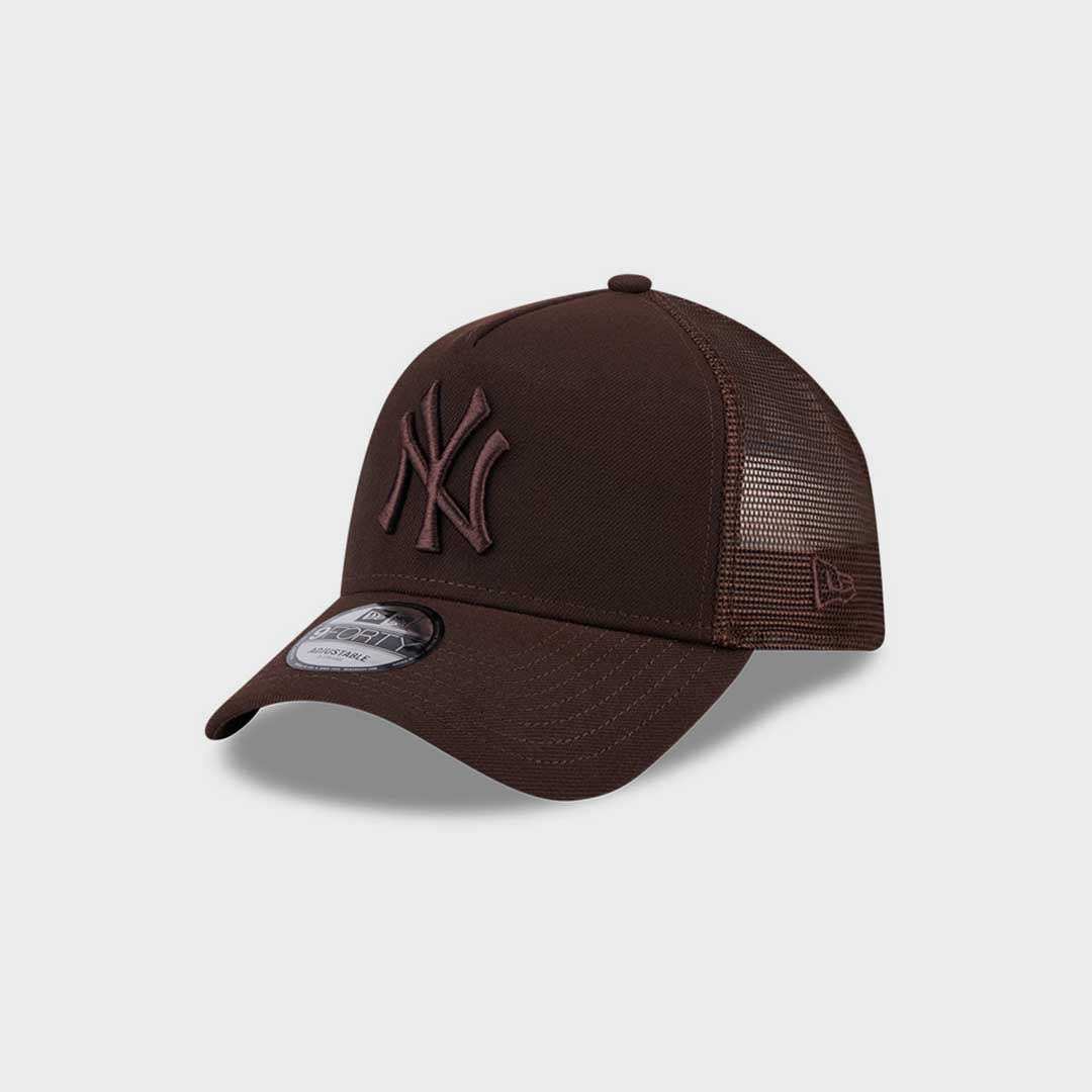 9Forty Trucker NY Yankees | Brown