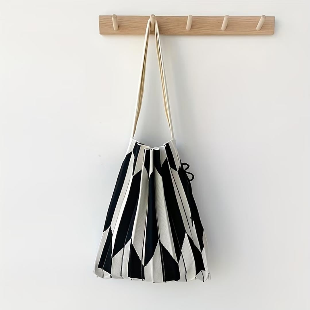 Origami Pleat Tote | Mono (Black & White)