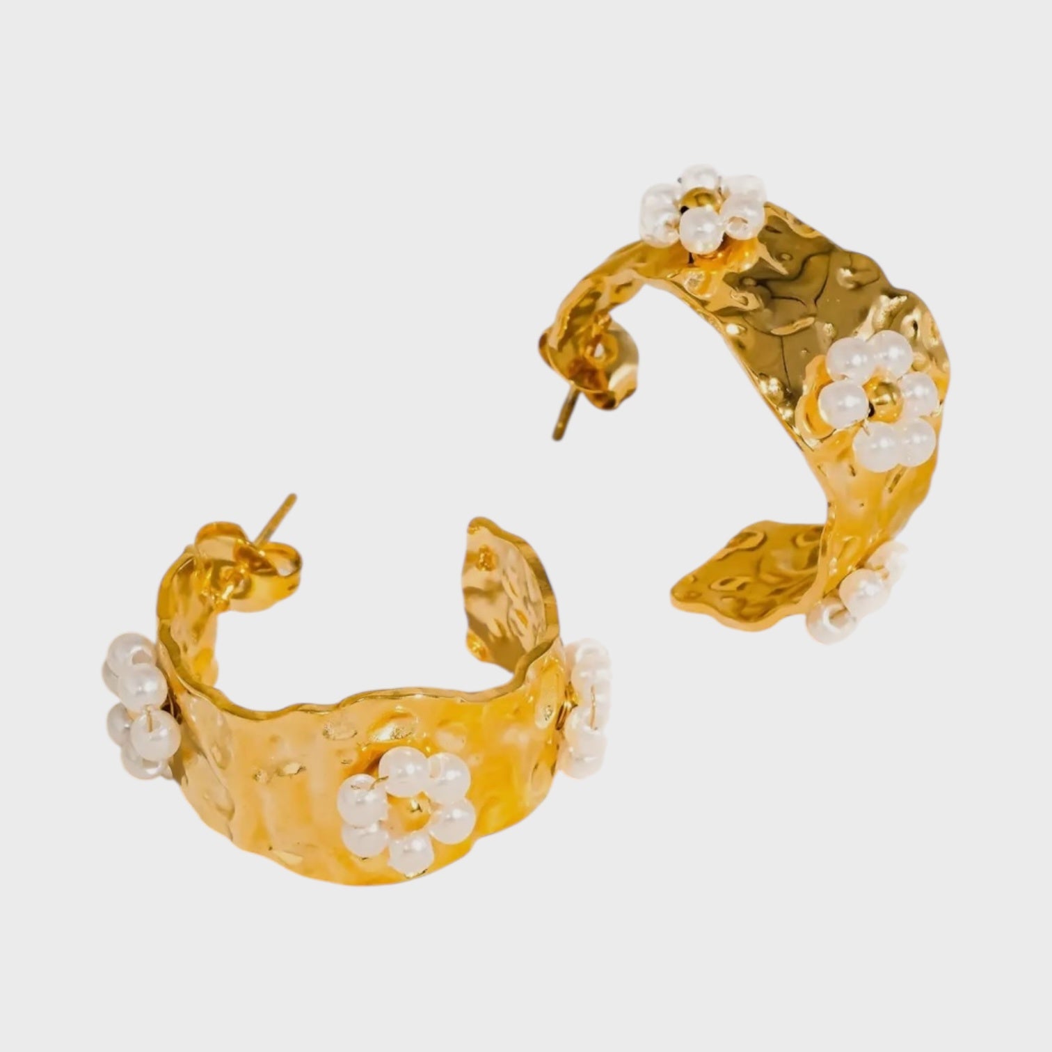 Charme 18K Gold Non-Tarnish Vintage Floral Hoop Earring | Yellow