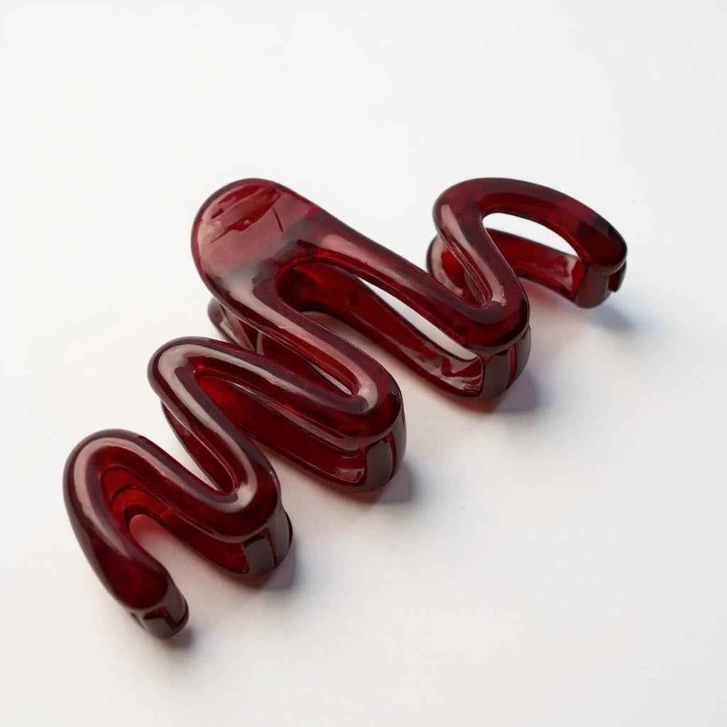 Wavy Acrylic Hair Clip | Cherry Red