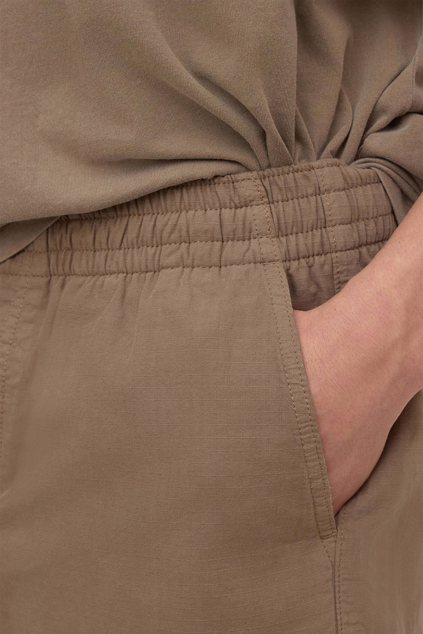Assembly Label Wallace Ripstop Short in Dark Sand