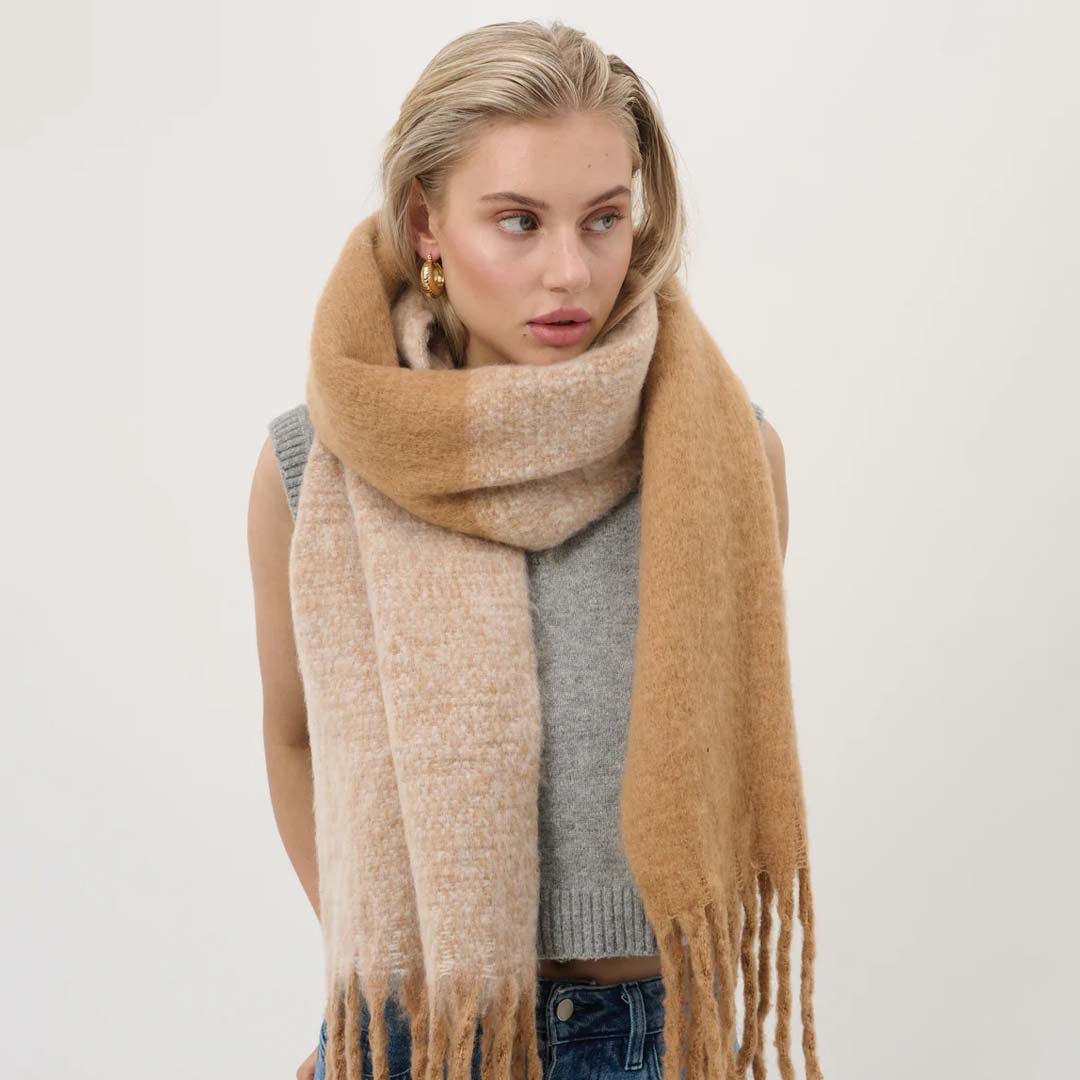 CARAMEL DUOTONE FLUFFY SCARF