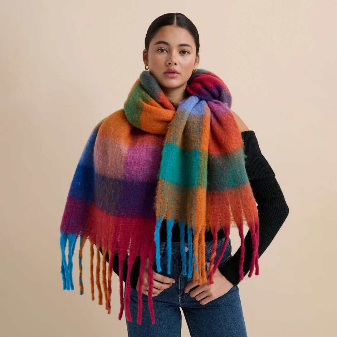 MARI FLUFFY CHECKERED SCARF