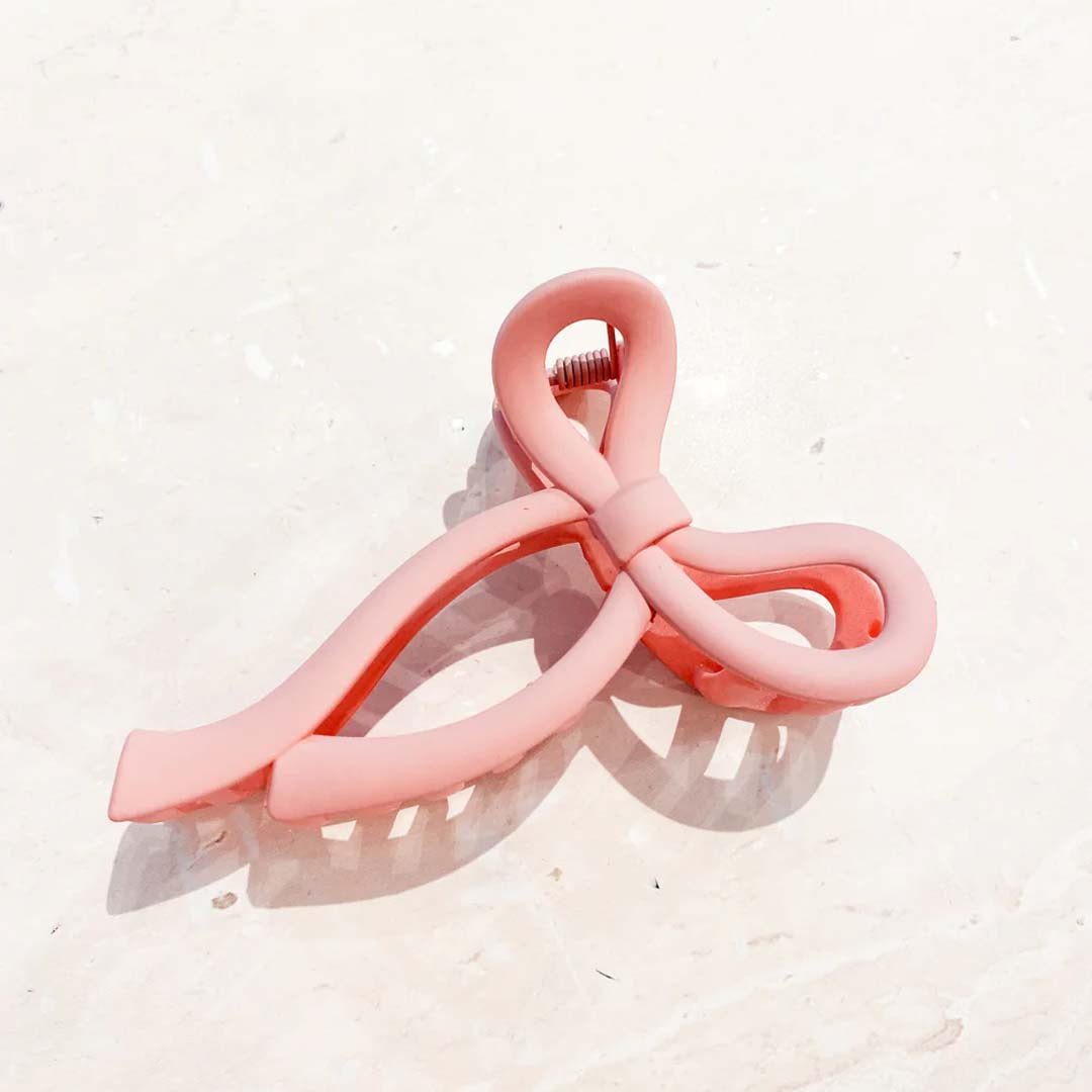 ROMY MATTE BOW CLAW CLIP | PINK