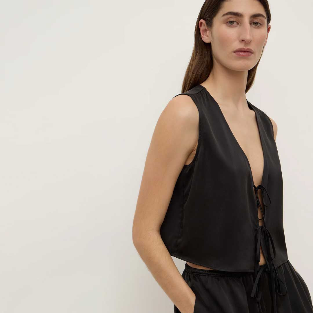 Beal Silk Tie Front Top | Black