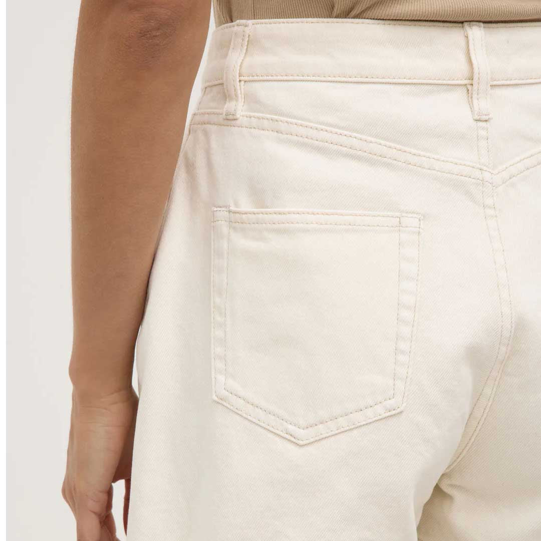 Boxy Denim Short | Ecru