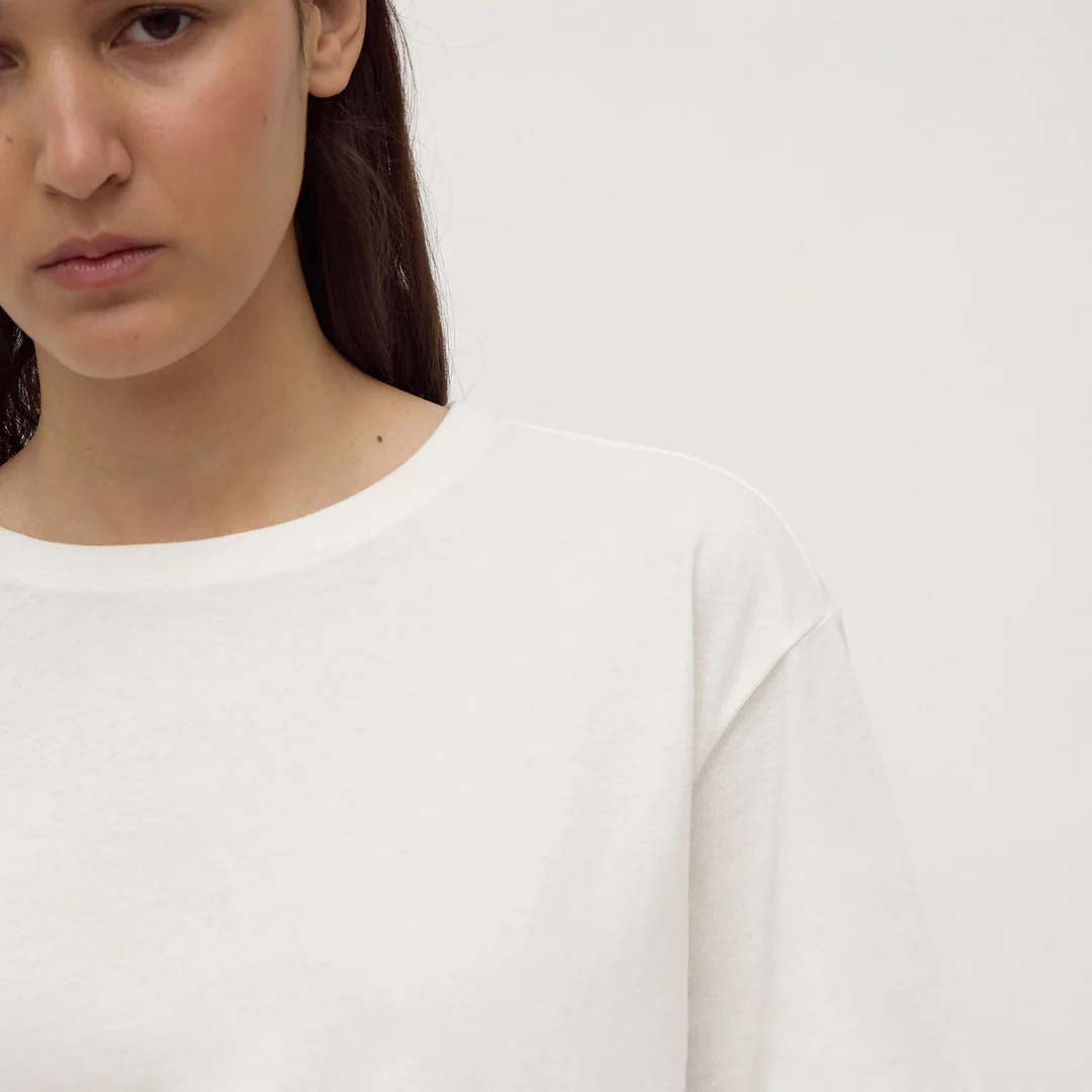 Thea Tee | White