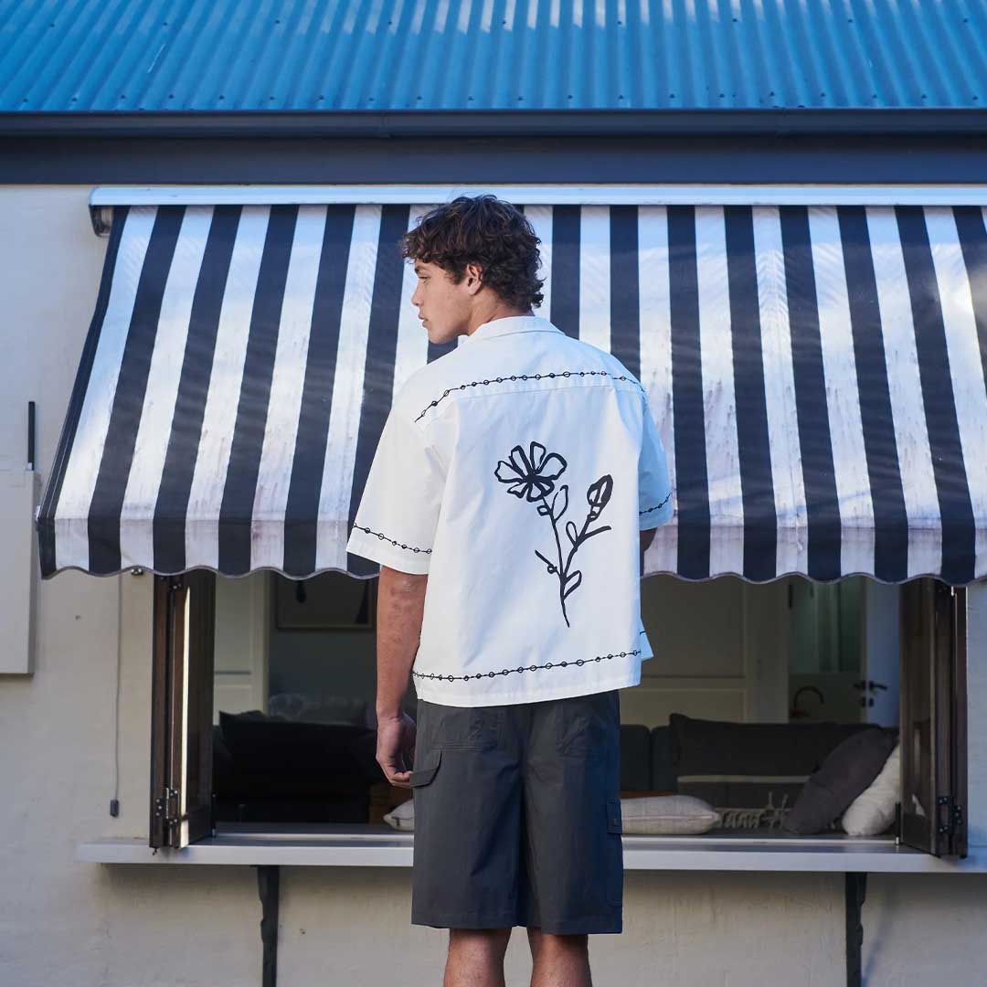 No Showing Shirt | White