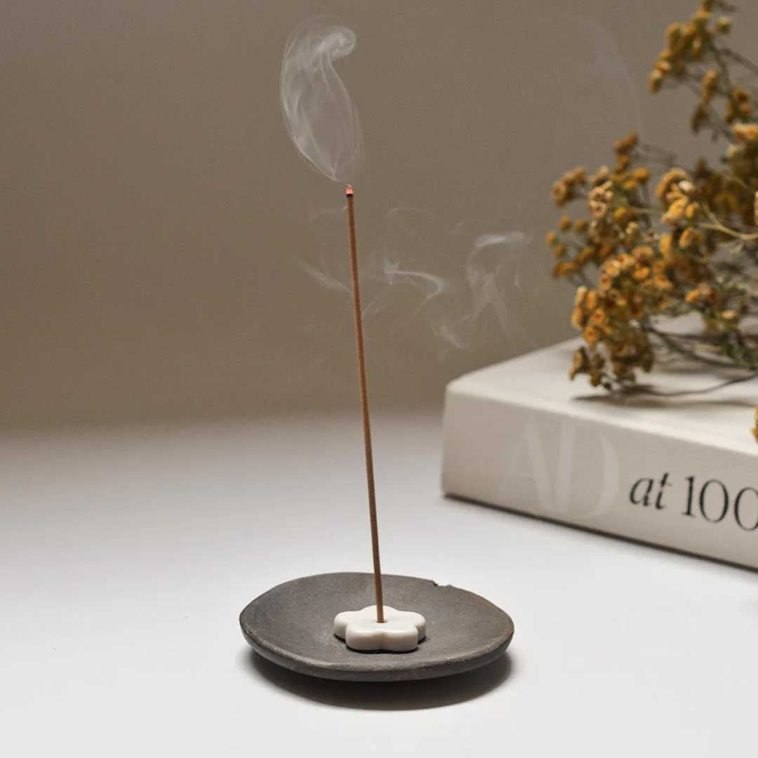 Aged Indian Sandalwood Incense Stick Set | 30 Sticks