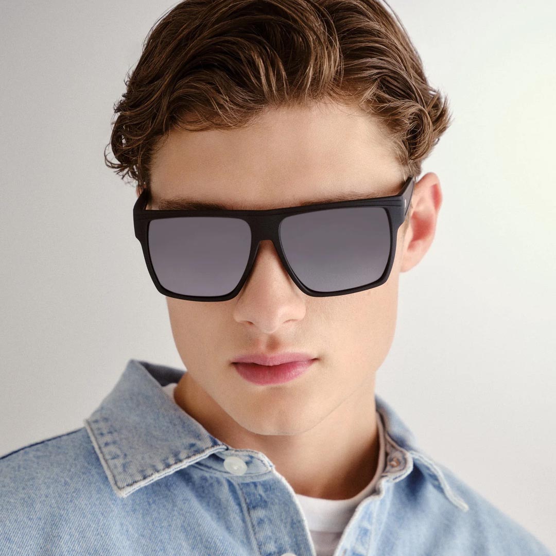 Dirty Magic | Black Rubber Polarised