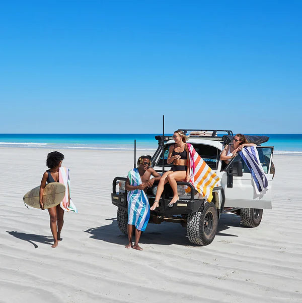 BEACH TOWEL | UNICORN WAVES