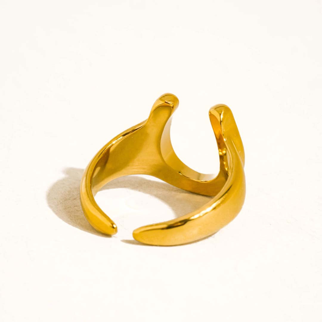 Horseshoe Ring | 18K Gold