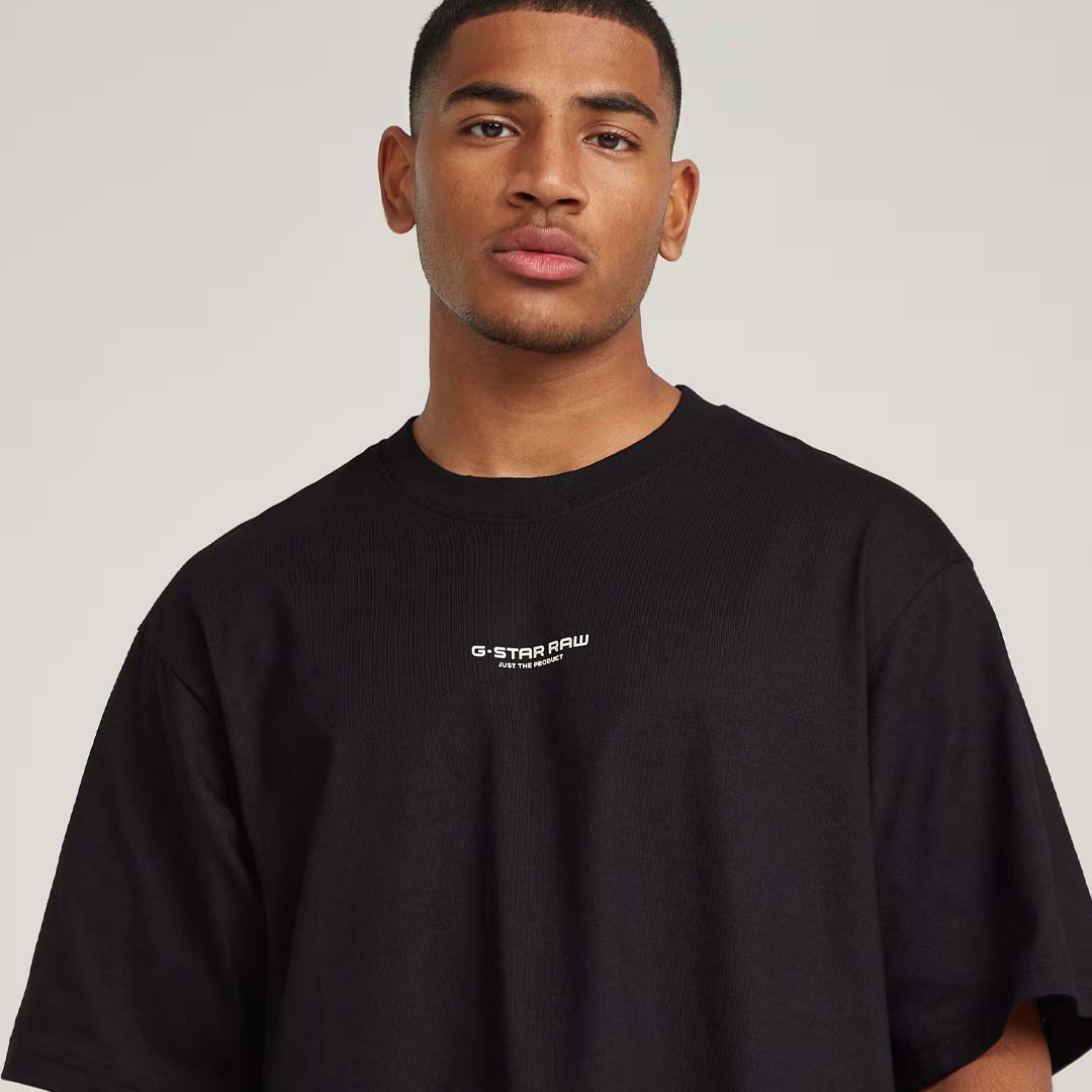 CENTER CHEST BOXY T-SHIRT | DARK BLACK