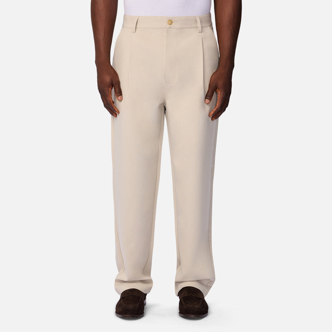 The Lightweight Classic Lusso Pant in Parchment 26 — official image 01