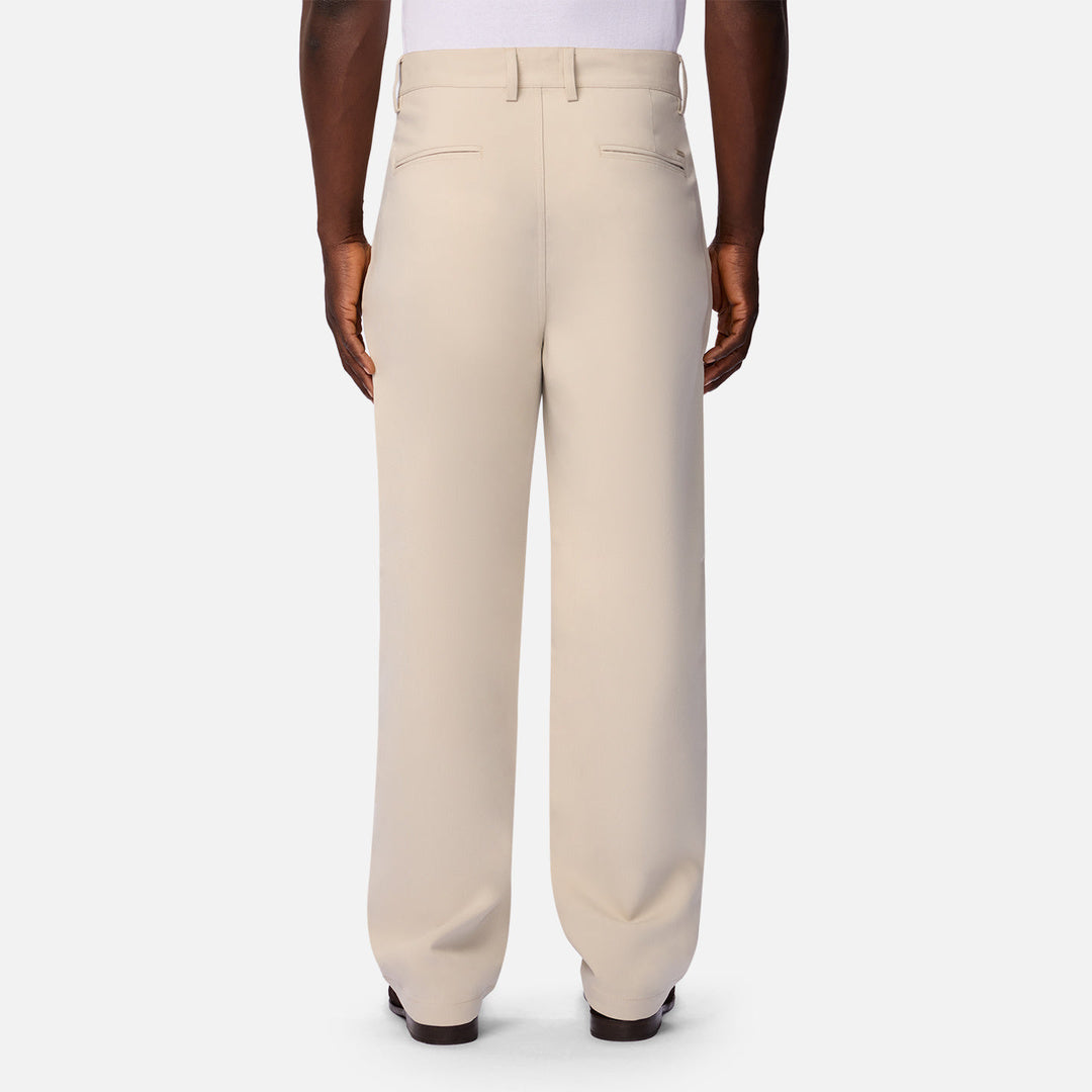 The Lightweight Classic Lusso Pant in Parchment 26 — official image 04