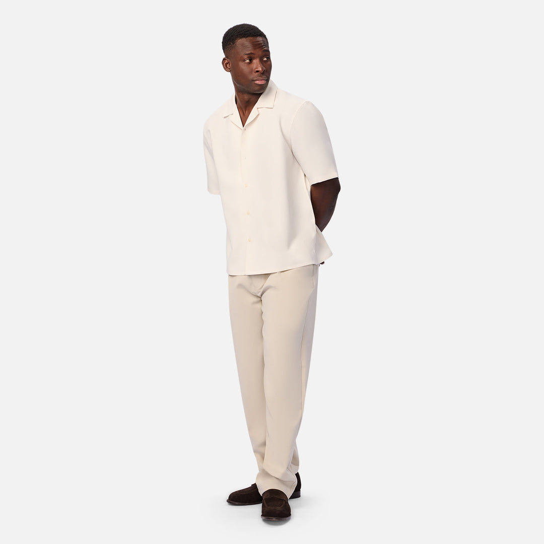 The Lightweight Classic Lusso Pant in Parchment 26 — official image 08