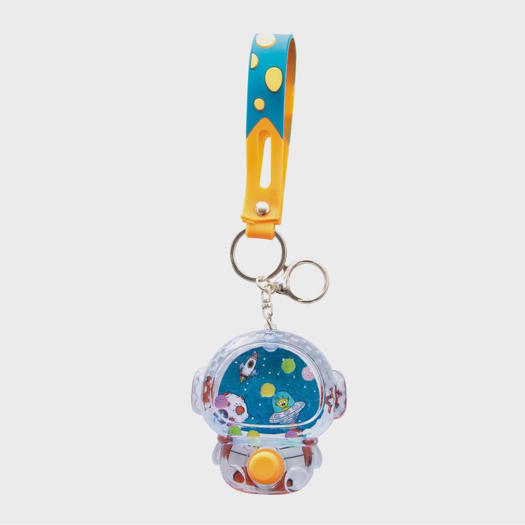 WATER FILLED GAMES KEYCHAIN | SPACEMAN