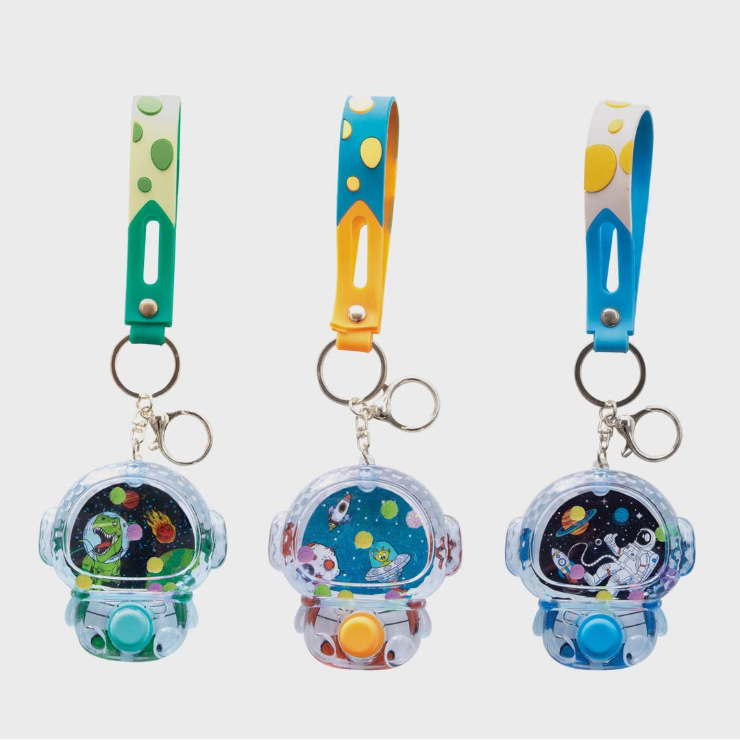 WATER FILLED GAMES KEYCHAIN | SPACEMAN
