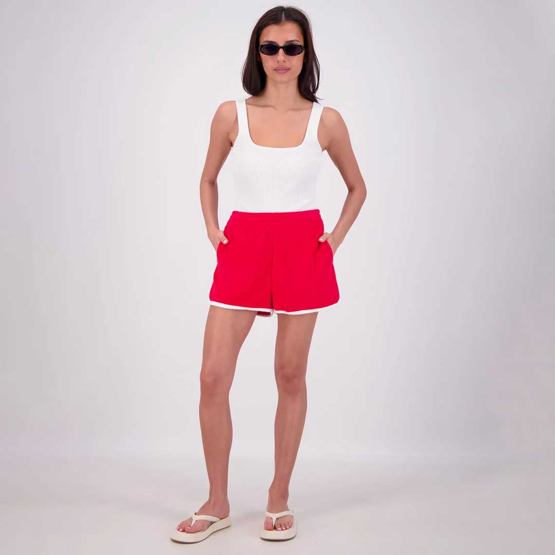Kuhio Shorts | Red