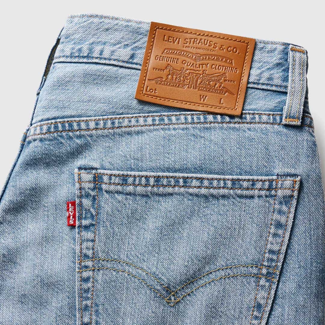 555 Relaxed Straight Lightweight Jeans | Call me Again