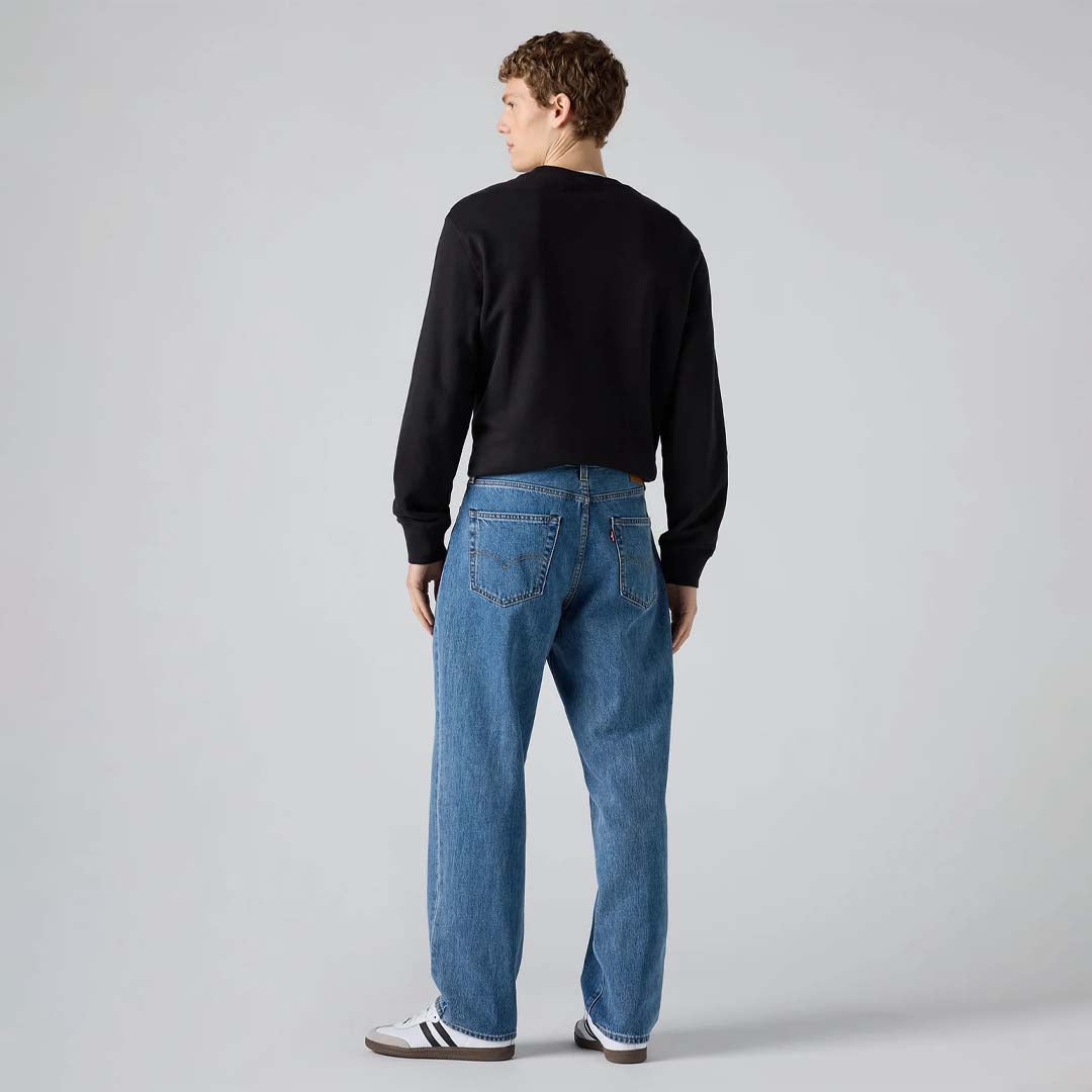 568 Loose Straight Jeans | Blue Essentials