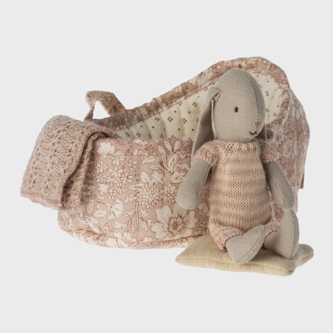 BUNNY IN CARRY COT MICRO | CREAM