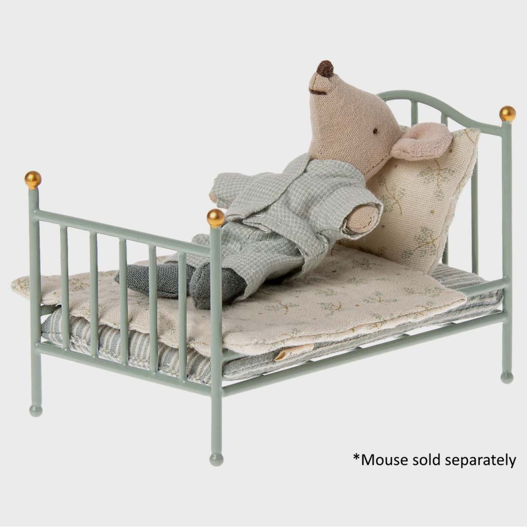 VINTAGE MOUSE BED | MINT
