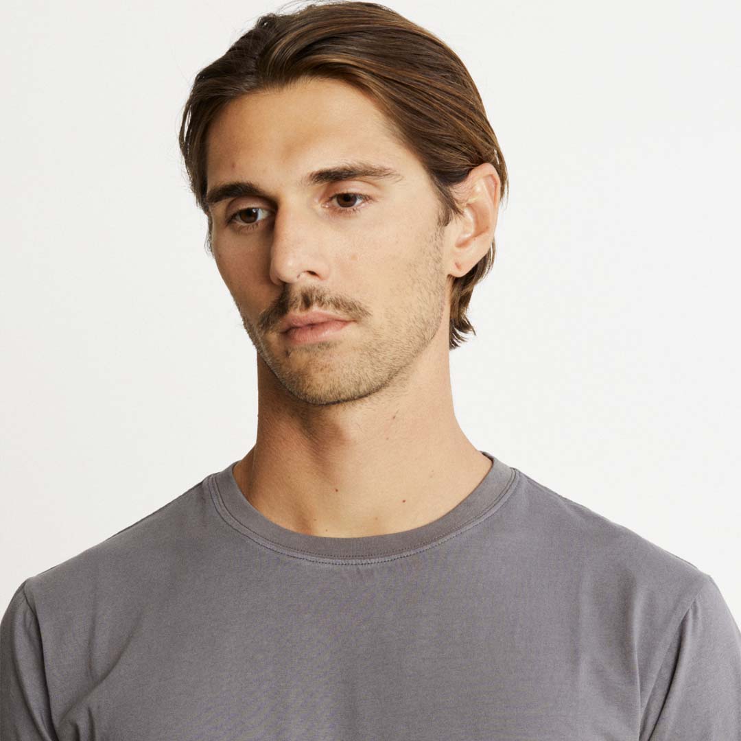REGINALD TEE | GRAPHITE