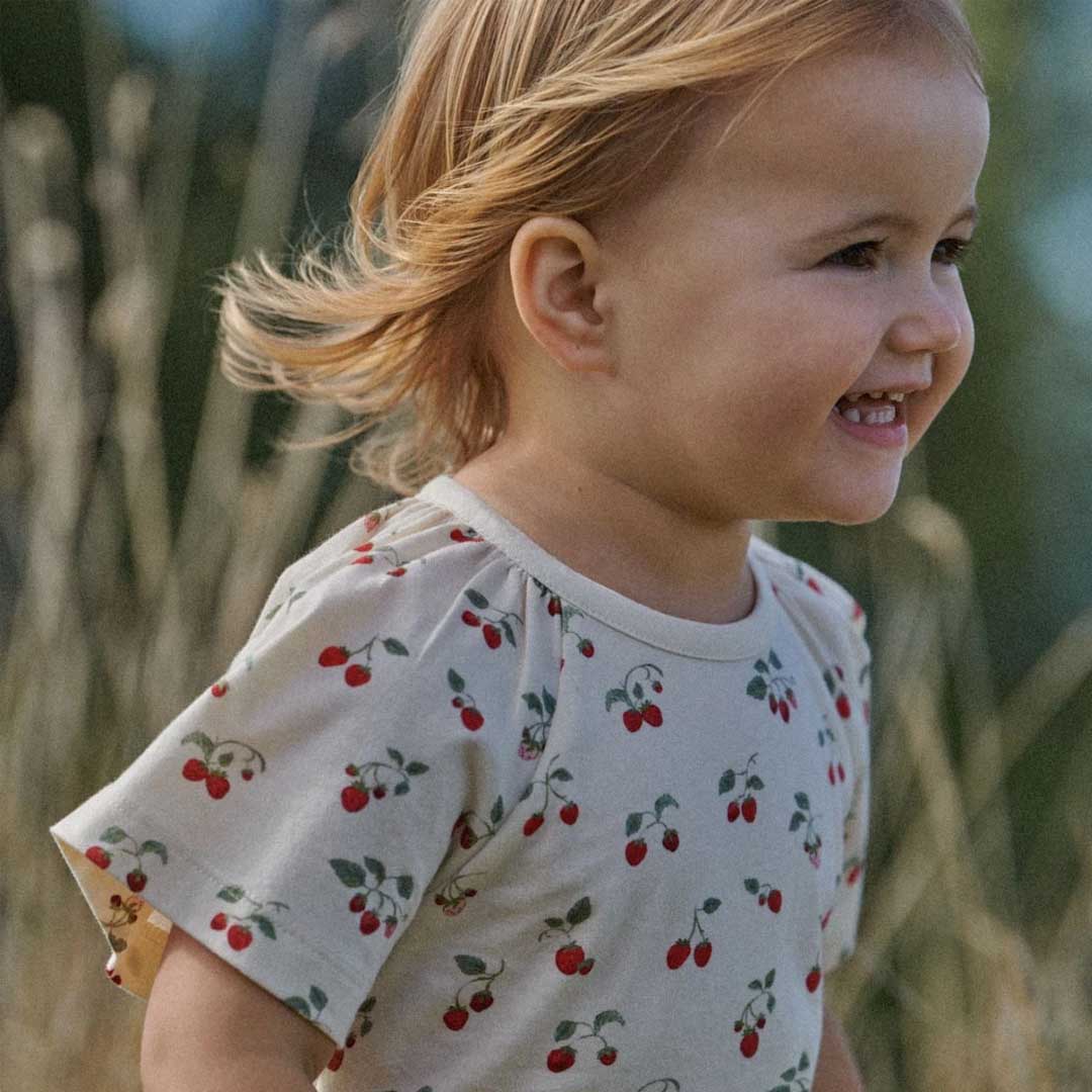Faye Tee | Strawberry Blush