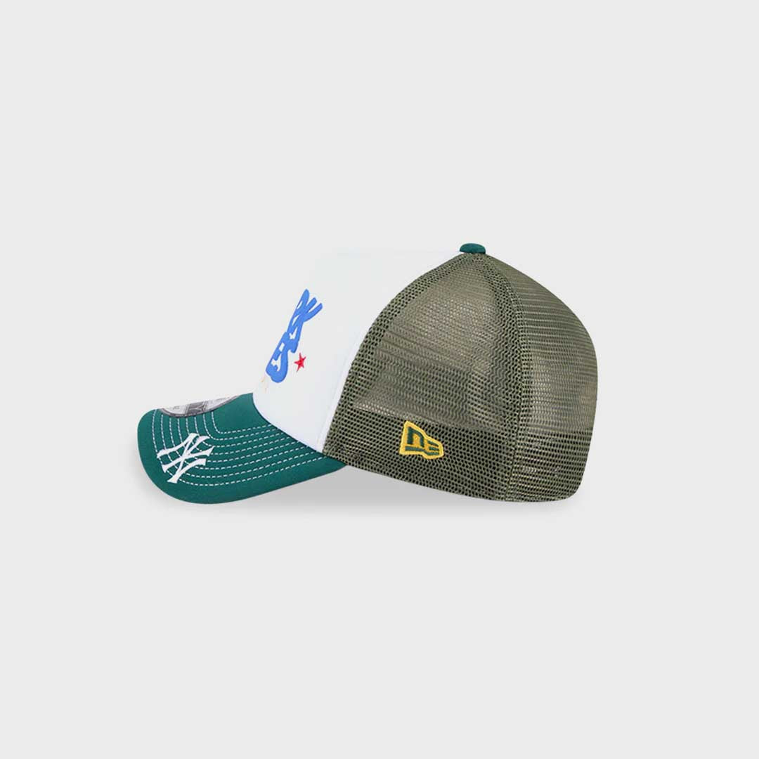 9Forty NY Yankees A- Frame Trucker | Green White