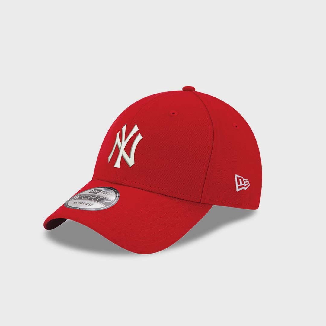 9Forty NY Yankees | Scarlet Red