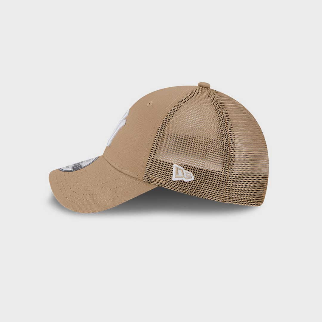 9Forty Trucker NY Yankees | Khaki