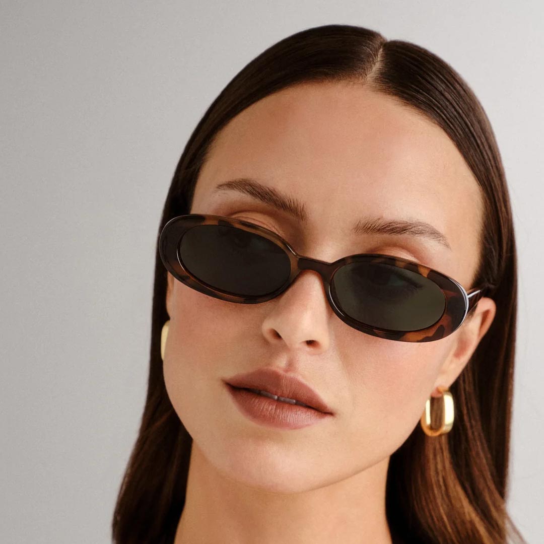 Outta Love | Tort Green