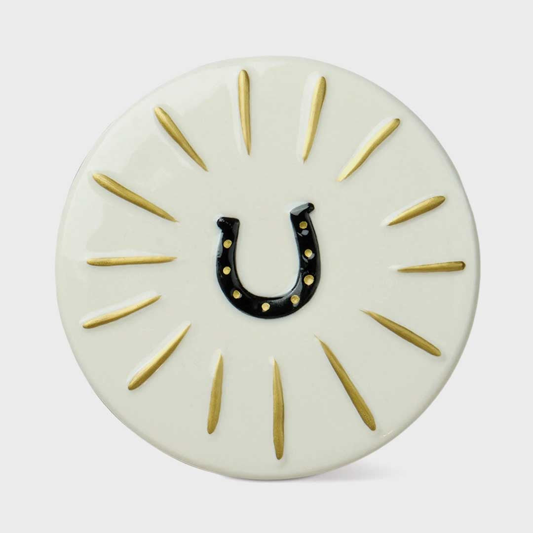 Charmed 8oz Horseshoe | Tabacco & Pine