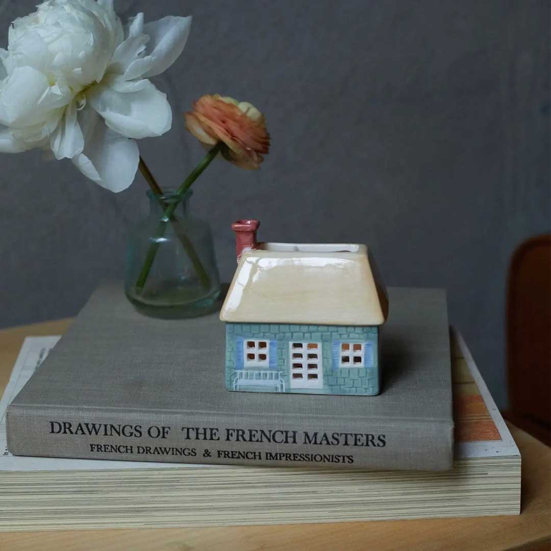 No.04 English Cottage | Incense & Tea Light Holder