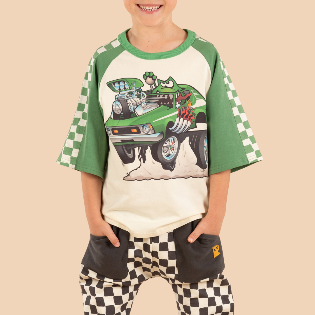 GREEN MACHINE 3/4 SLEEVE T-SHIRT