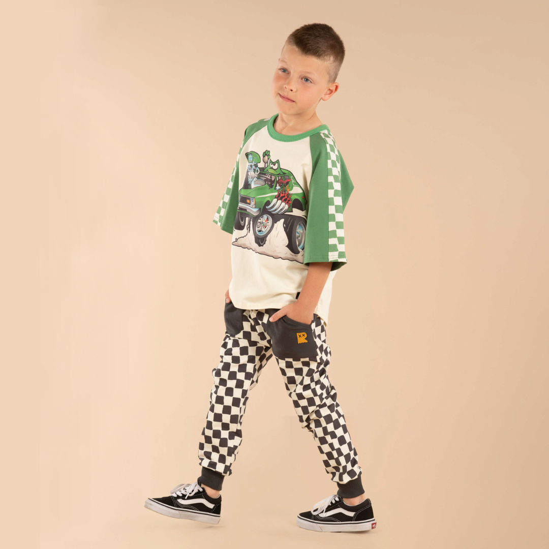 GREEN MACHINE 3/4 SLEEVE T-SHIRT