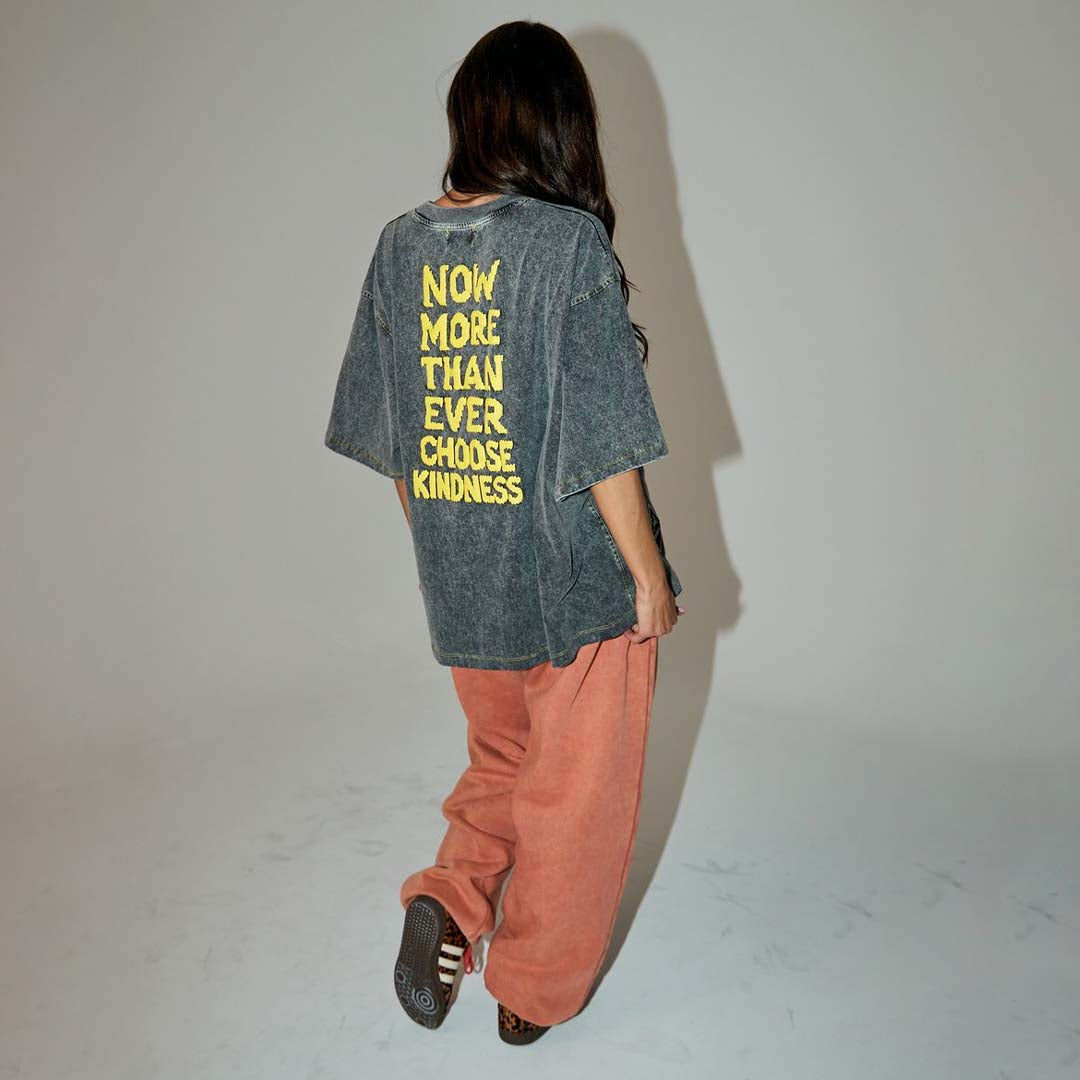 The Be Kind Jogger | Peach