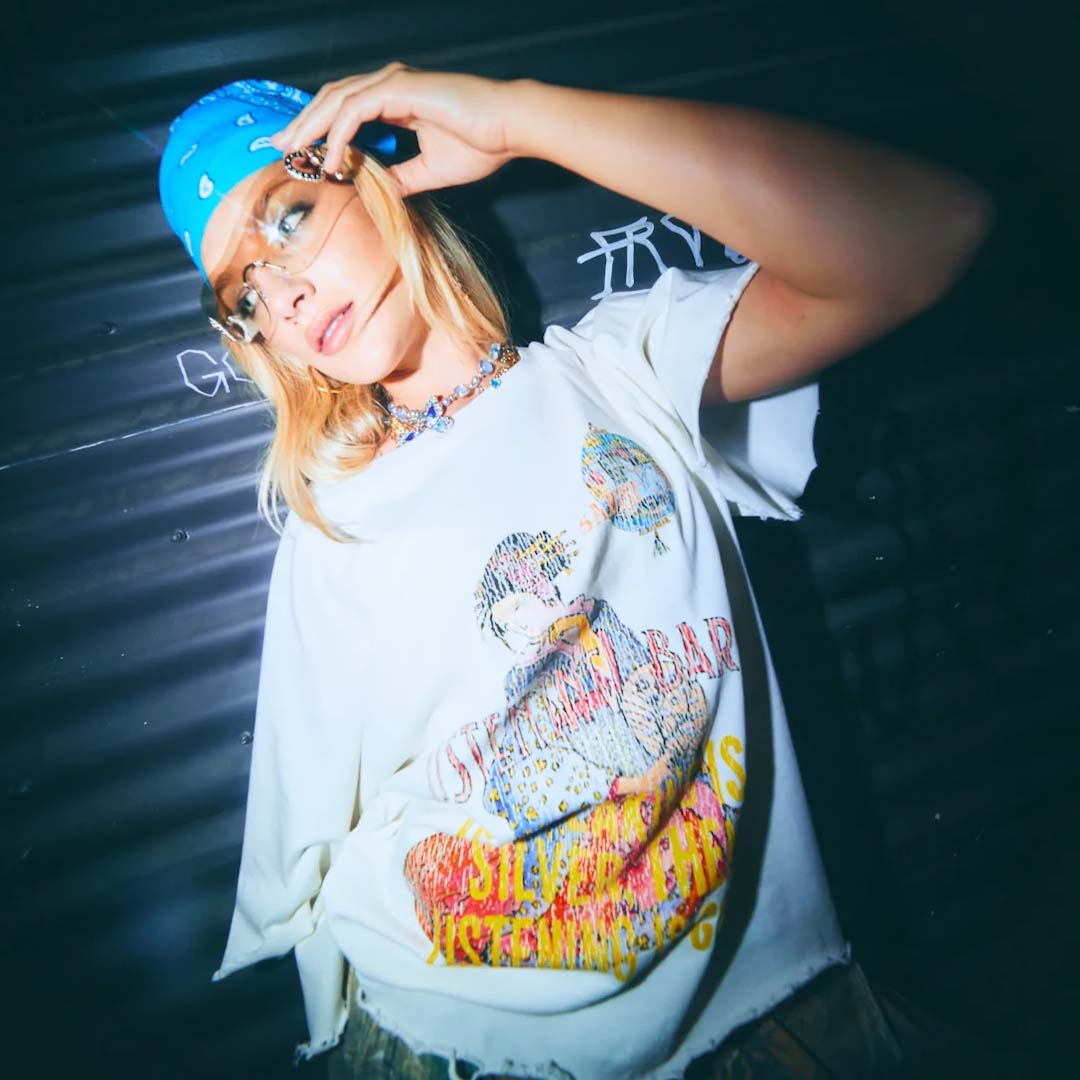 Listening Bar Tee | White